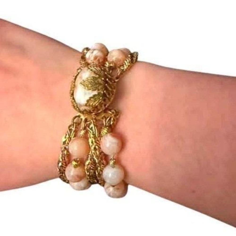 Vintage Hobe Coral Pink Quartz‎ Bead Gold Chain Filigree Clasp Cabachon Bracelet